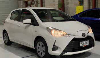 2019 Toyota Yaris full
