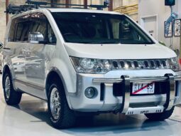 2007 Mitsubishi Delica D:5 Automatic 4WD full