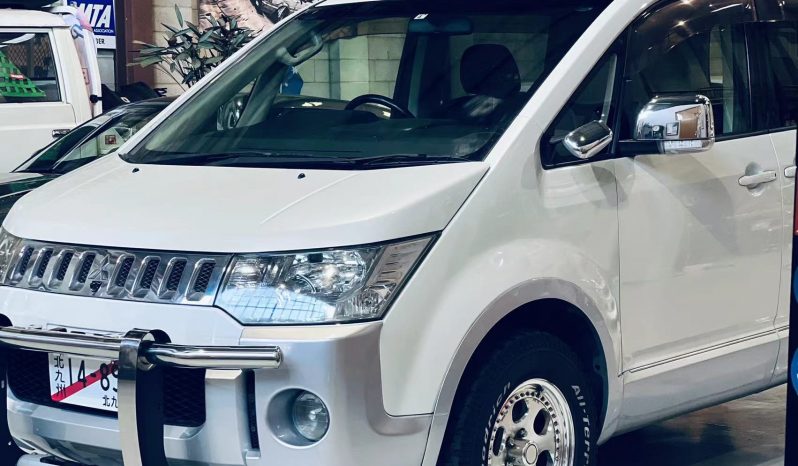 2007 Mitsubishi Delica D:5 Automatic 4WD full