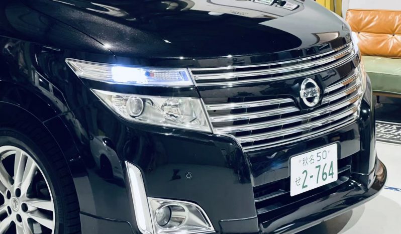 2010 Nissan Elgrand E52 Highway Star PREMIUM RWD 8 Seater full