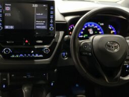 2019 Toyota Corolla Touring WxB Hybrid Wagon full