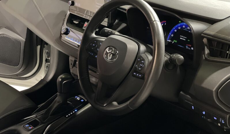 2019 Toyota Corolla Touring WxB Hybrid Wagon full