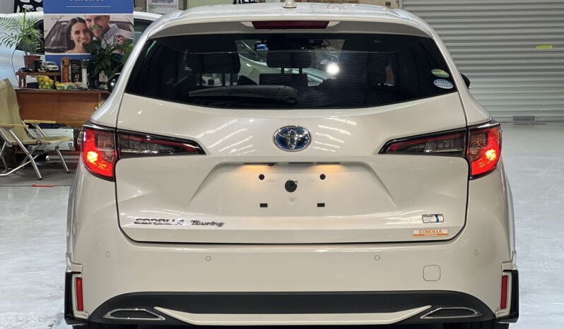 2019 Toyota Corolla Touring WxB Hybrid Wagon full