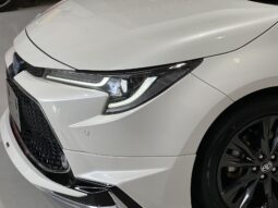 2019 Toyota Corolla Touring WxB Hybrid Wagon full