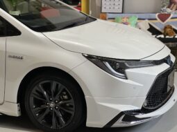 2019 Toyota Corolla Touring WxB Hybrid Wagon full