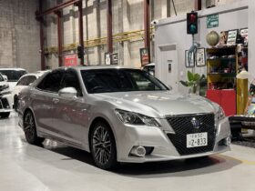 2013 TOYOTA CROWN HYBRID ATHLETE S