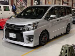 2014 TOYOTA VOXY ZS full