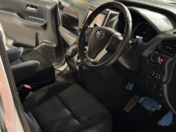 2014 TOYOTA VOXY ZS full