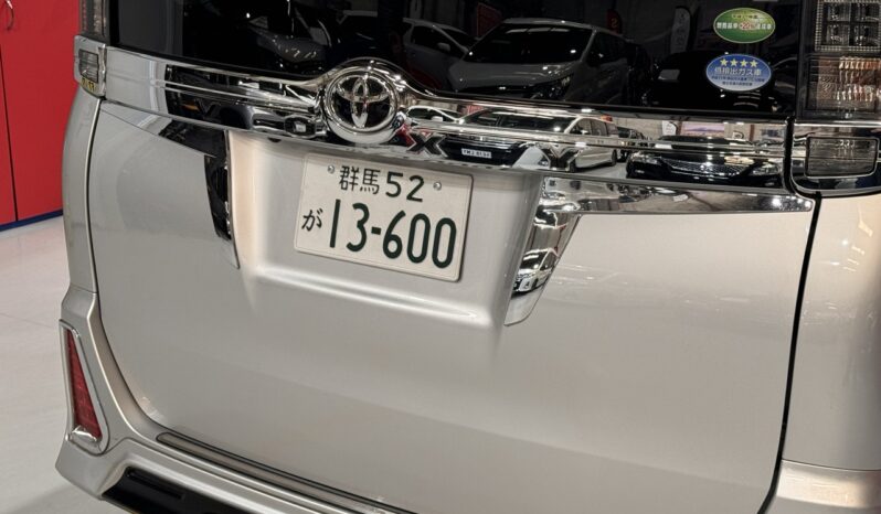 2014 TOYOTA VOXY ZS full