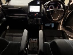 2014 TOYOTA VOXY ZS full