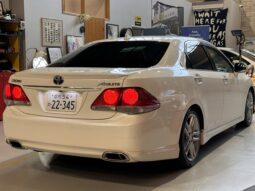 2011 Toyota Crown Athlete GRS204 full