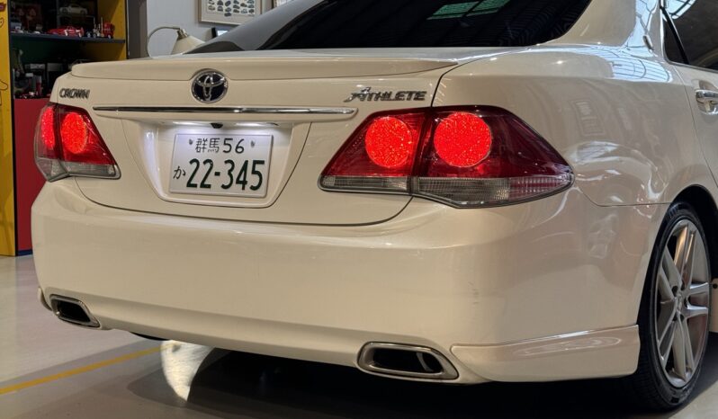 2011 Toyota Crown Athlete GRS204 full