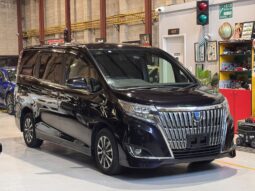 2018 Toyota Esquire HYBRID GI PREMIUM PACKAGE